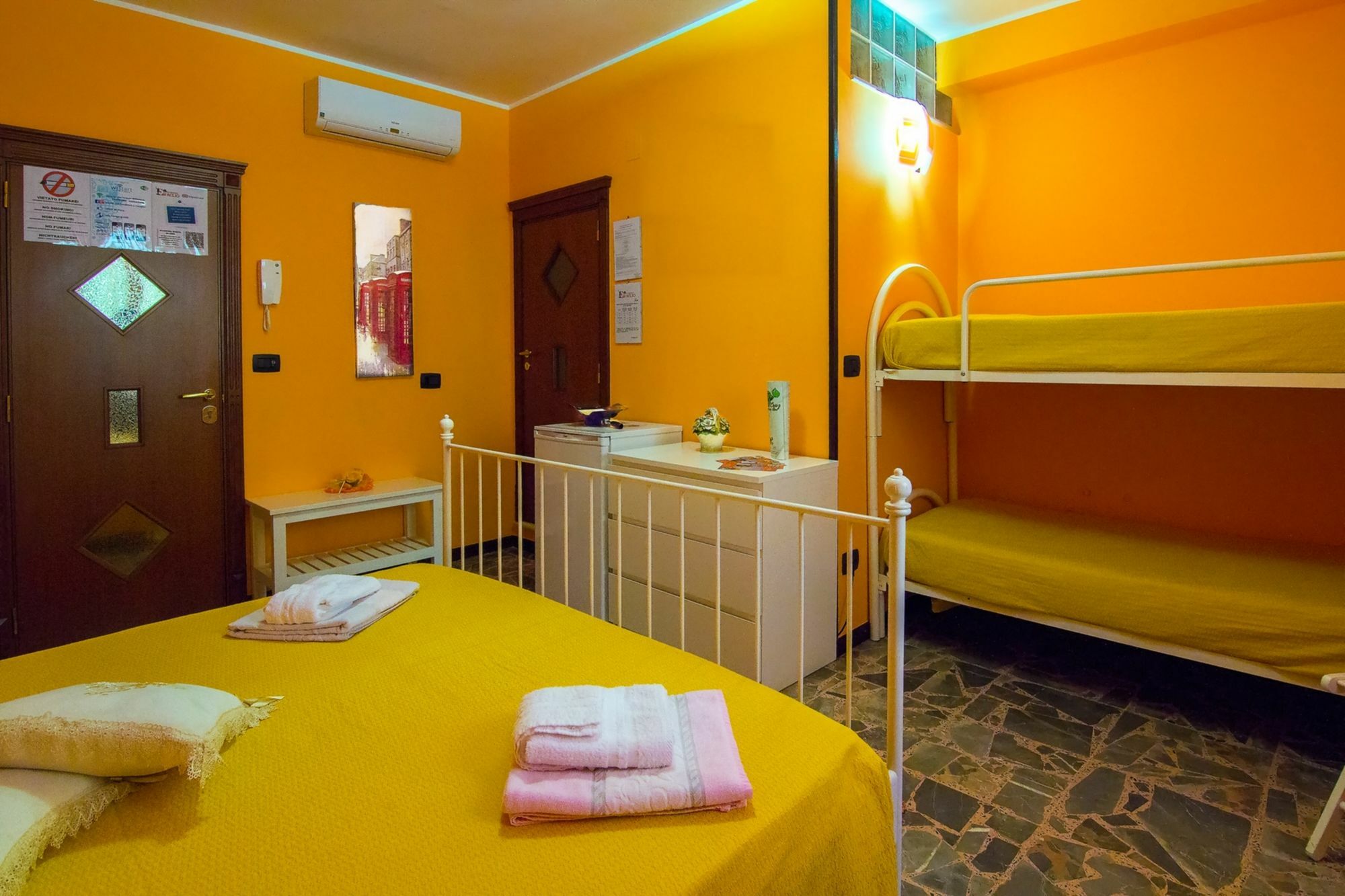 B&B Eraclio Suite Barletta Luaran gambar